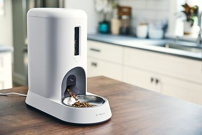 Press to Feed a Cat | Purina x Petivity